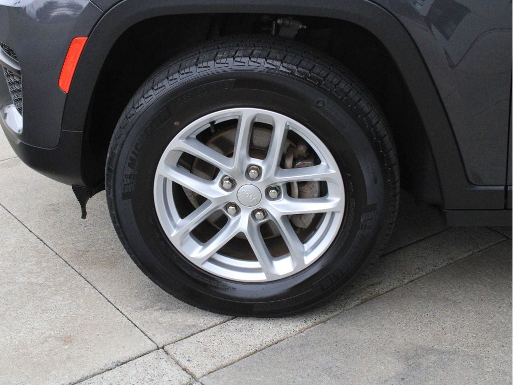 2023 Jeep Grand Cherokee Laredo X