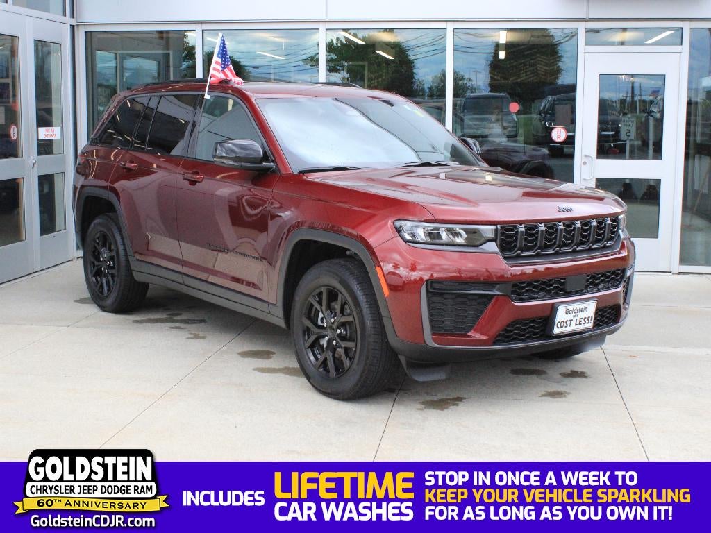 2026 Jeep Grand Cherokee Laredo Altitude