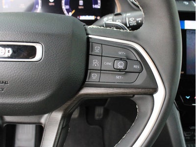 2026 Jeep Grand Cherokee Laredo Altitude