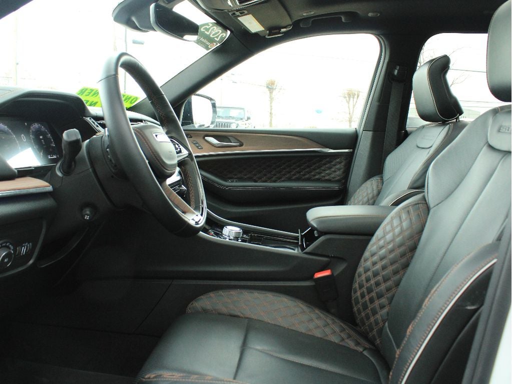 2025 Jeep Grand Cherokee L Summit