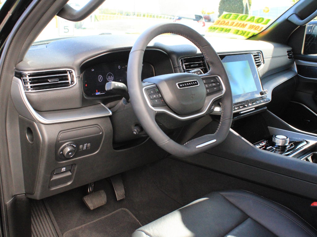 2025 Jeep Wagoneer Series II Carbide