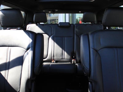 2025 Jeep Wagoneer Series II Carbide