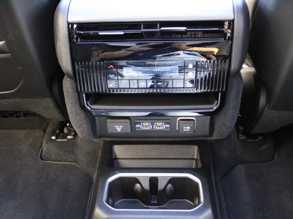 2025 Jeep Wagoneer Series II Carbide