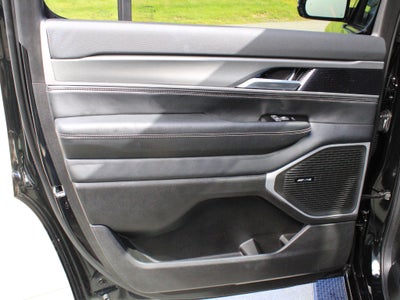 2025 Jeep Wagoneer Series II Carbide
