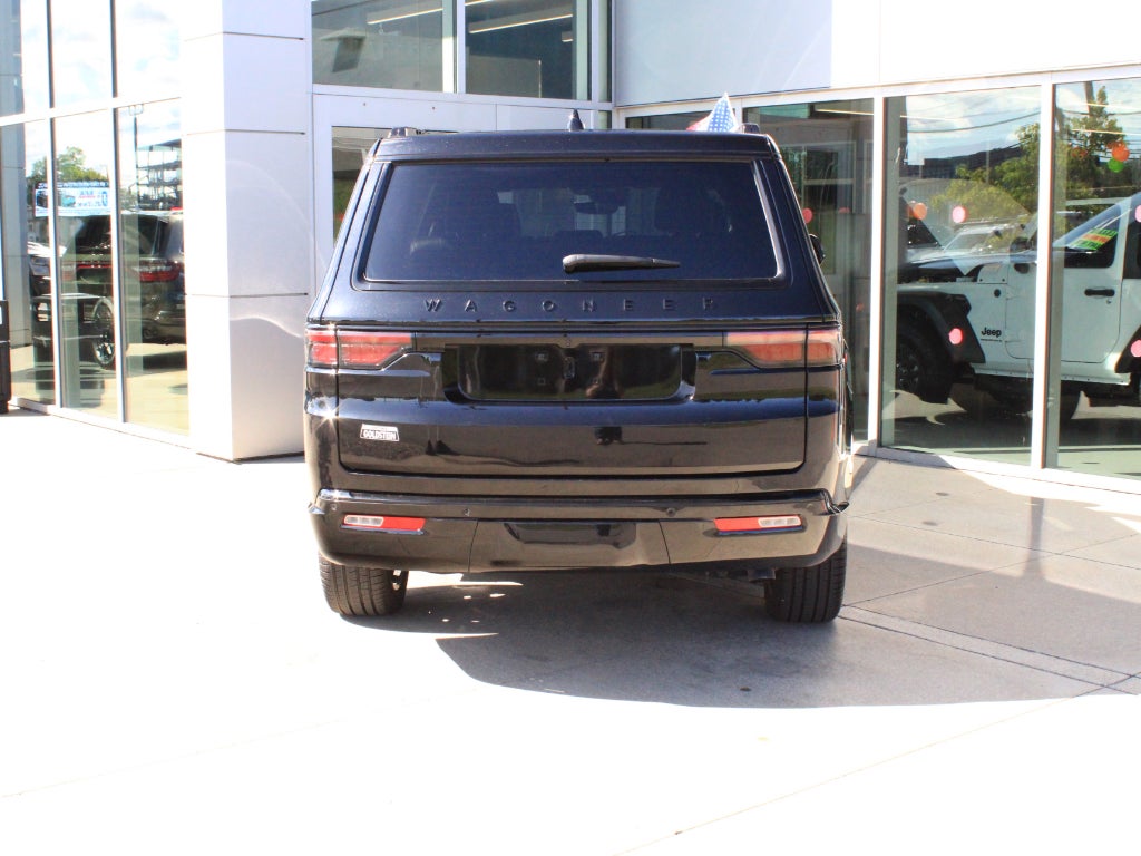2025 Jeep Wagoneer Series II Carbide