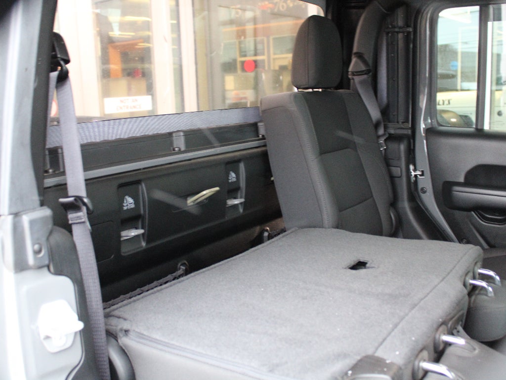 2021 Jeep Gladiator Willys Sport