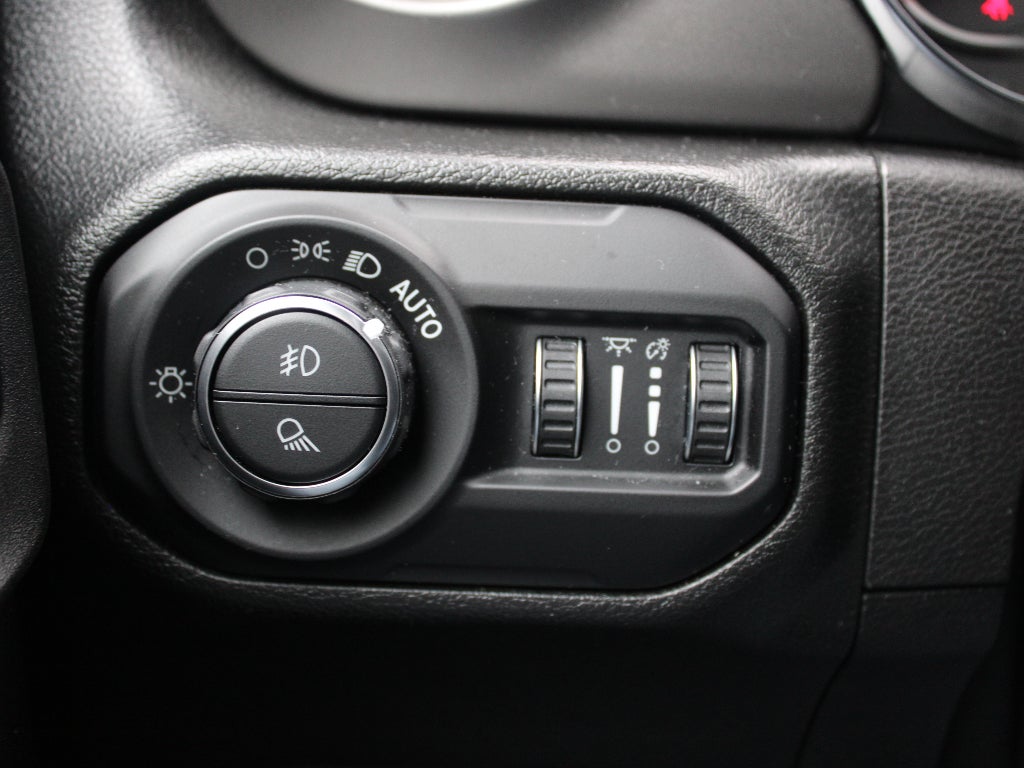 2022 Jeep Gladiator Sport S