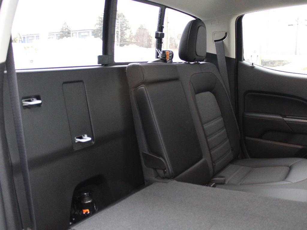 2022 GMC Canyon 4WD AT4 w/Cloth