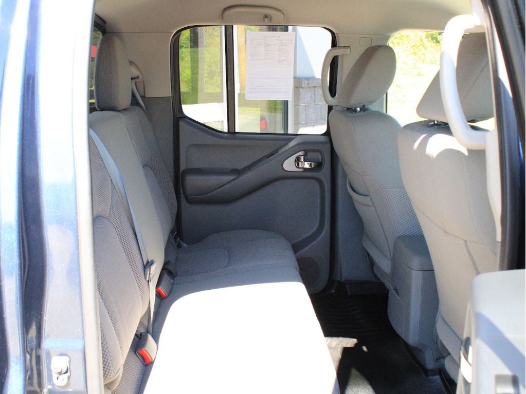 2021 Nissan Frontier SV
