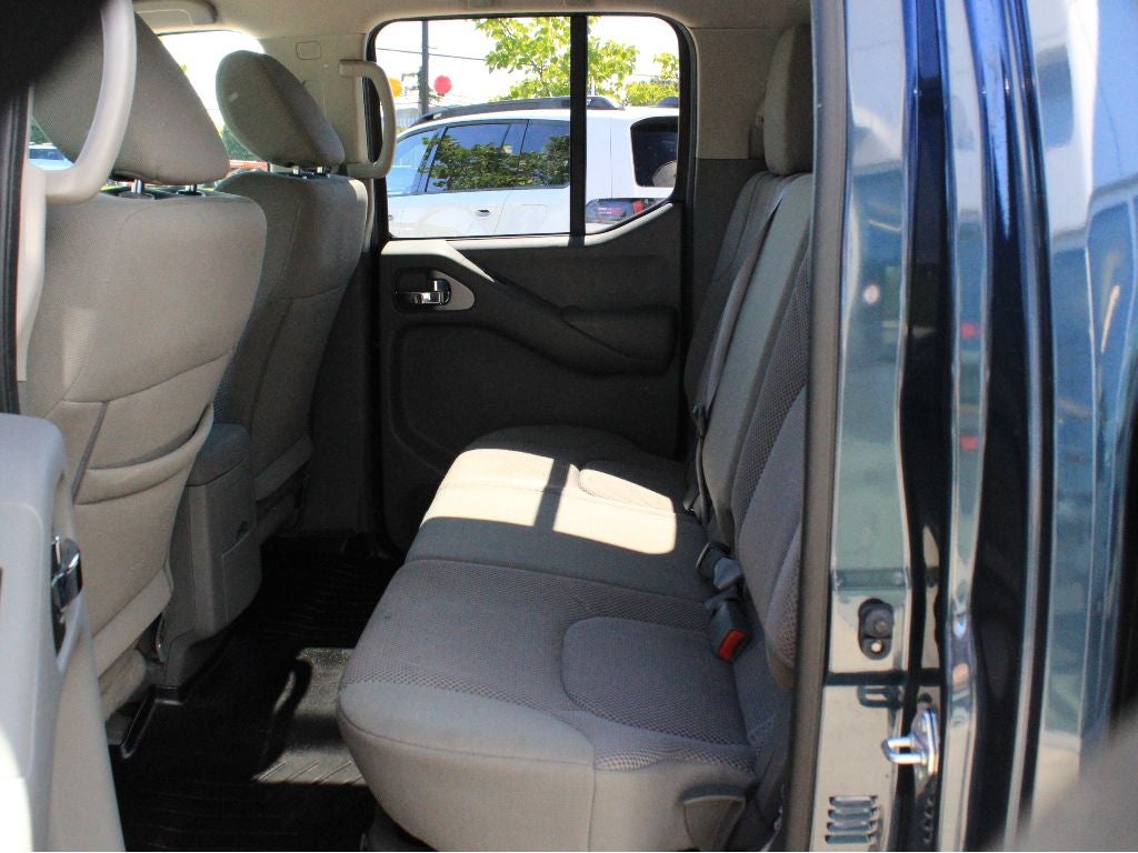 2021 Nissan Frontier SV