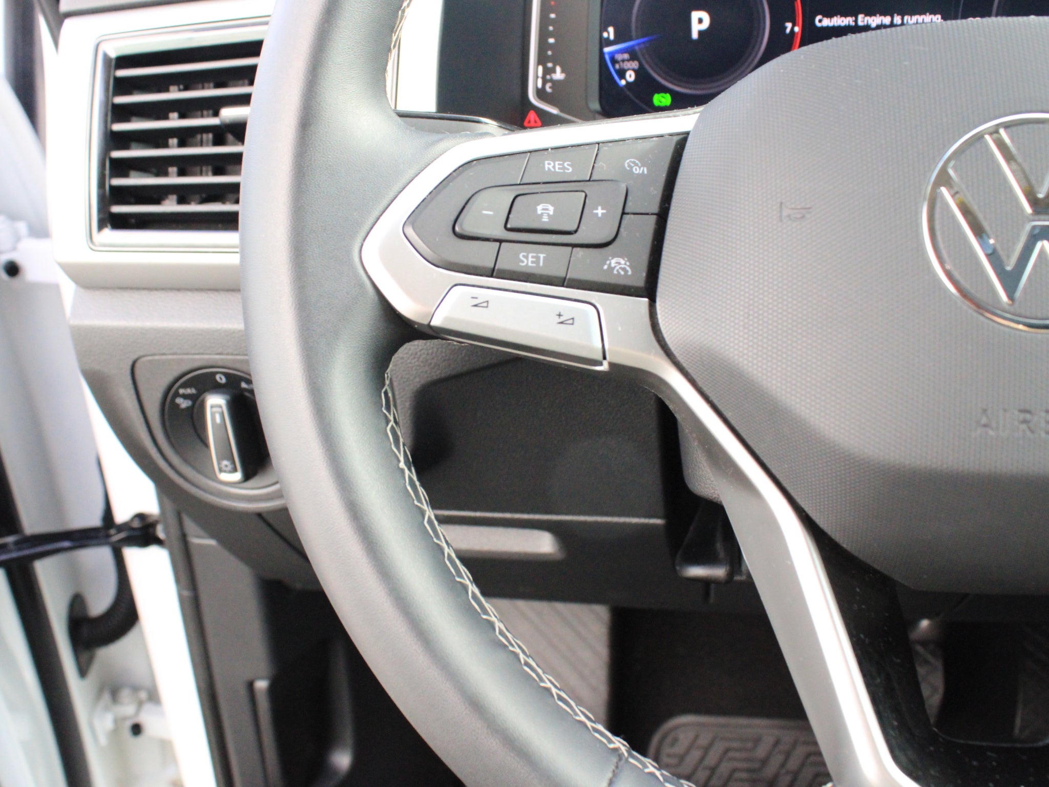 2023 Volkswagen Atlas 3.6L V6 SEL