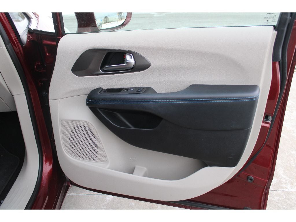 2021 Chrysler Pacifica Touring