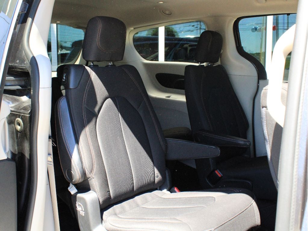 2020 Chrysler Pacifica Touring