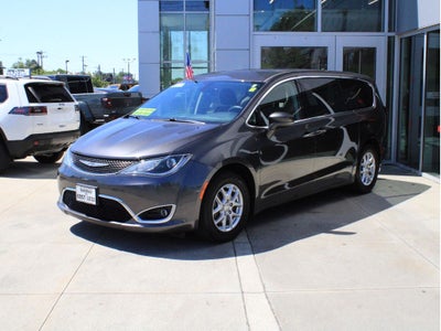 2020 Chrysler Pacifica Touring