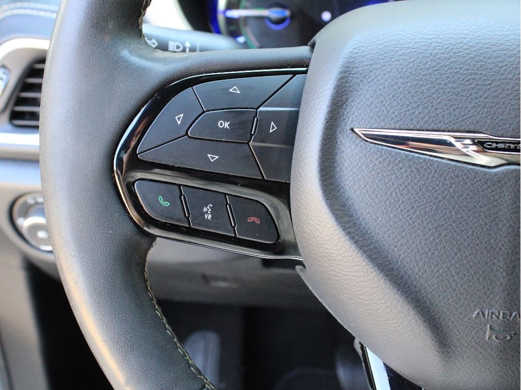 2022 Chrysler Pacifica Hybrid Touring L