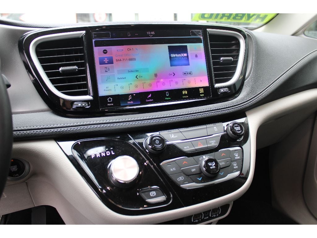 2022 Chrysler Pacifica Hybrid Hybrid Touring L