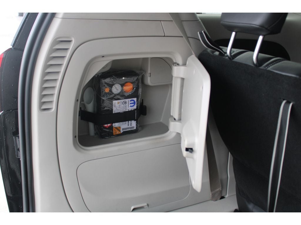 2022 Chrysler Pacifica Hybrid Hybrid Touring L