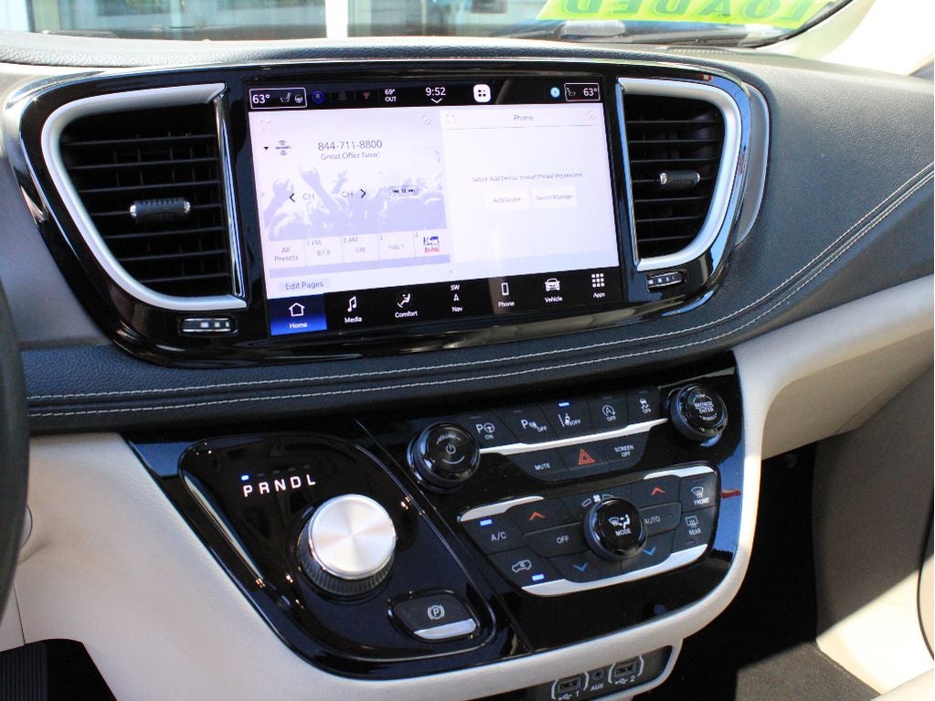2021 Chrysler Pacifica Touring L