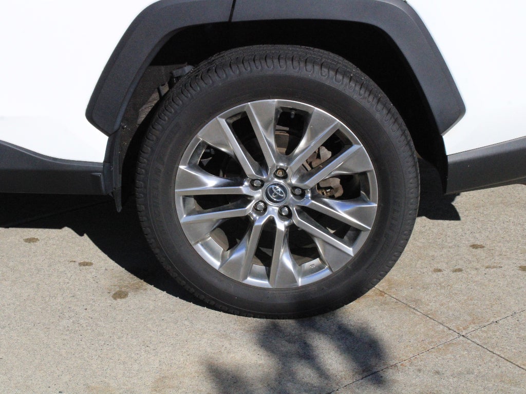 2020 Toyota RAV4 XLE Premium