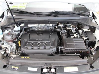 2023 Volkswagen Tiguan SEL R-Line