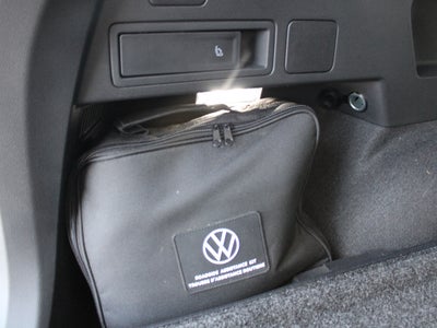 2023 Volkswagen Tiguan SEL R-Line