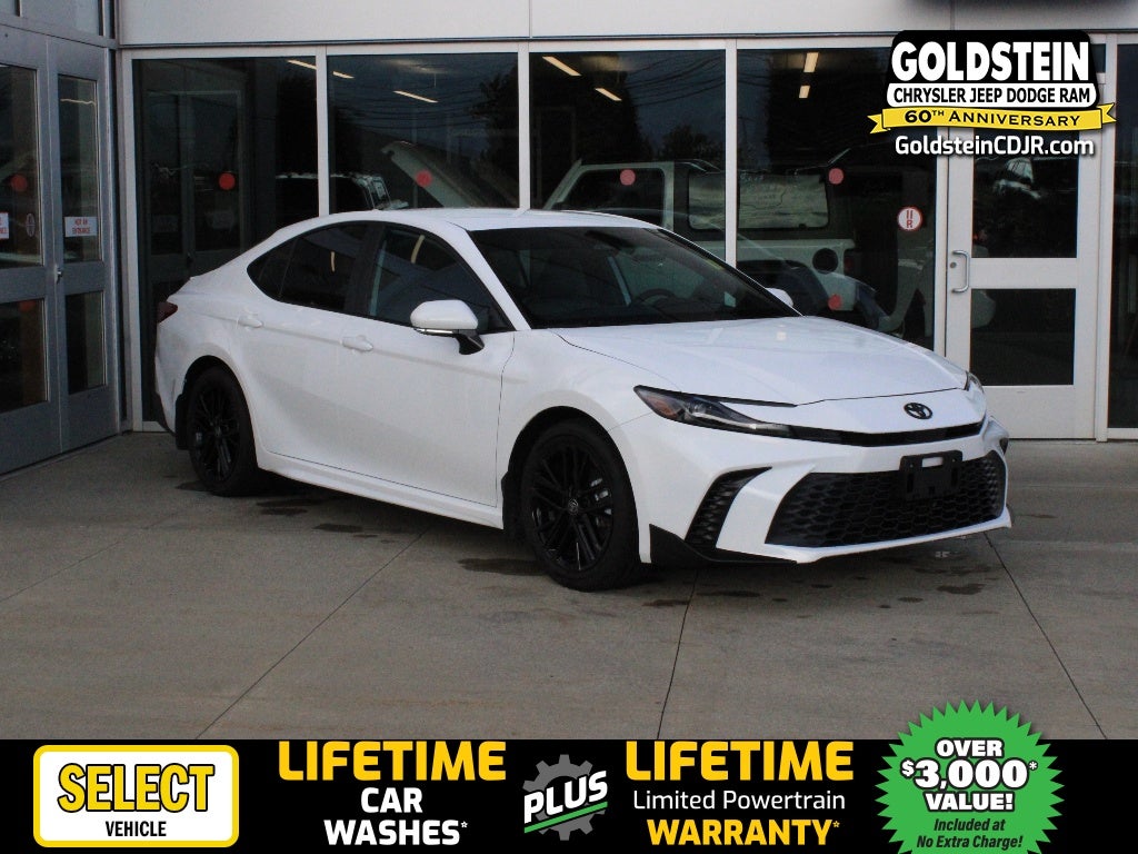 2025 Toyota Camry Hybrid SE