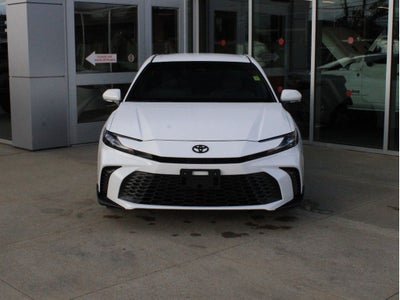 2025 Toyota Camry Hybrid SE