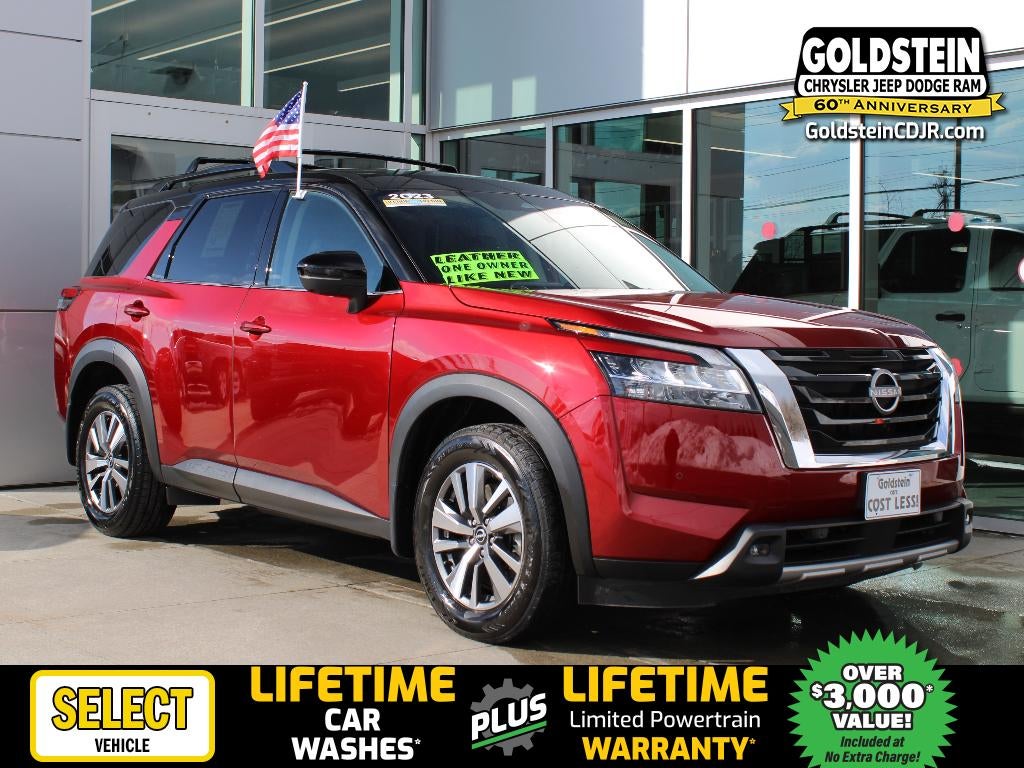 2023 Nissan Pathfinder SL