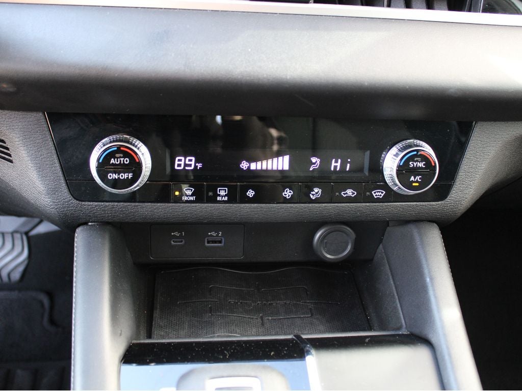 2022 Mitsubishi Outlander ES