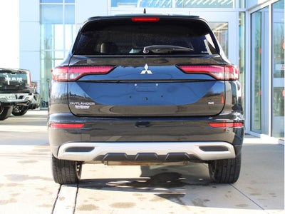 2022 Mitsubishi Outlander SE