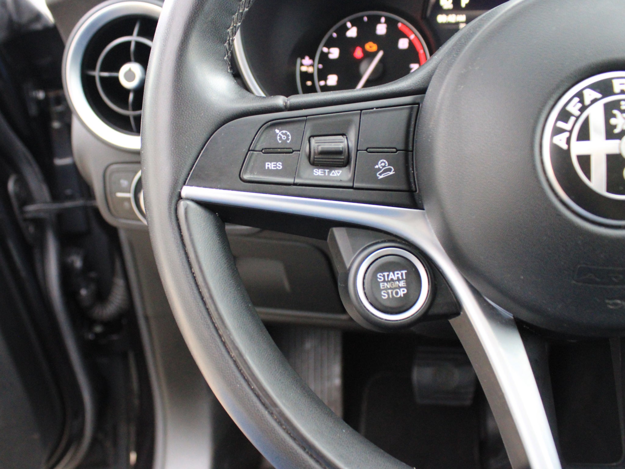 2019 Alfa Romeo Stelvio Base